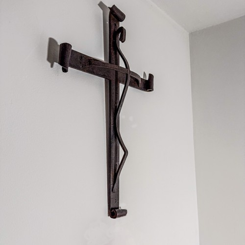 Altes schmiedeeisernes kreuz - altes,