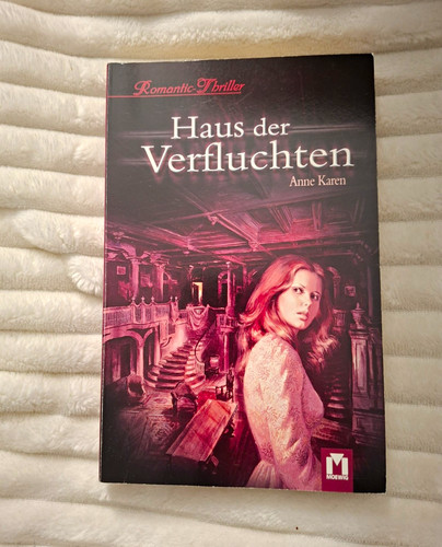 Romantic thriller haus - thriller, der