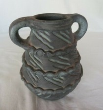 Vase Ton Steingut Amphore Henkelvase H. ca. 18 cm grün