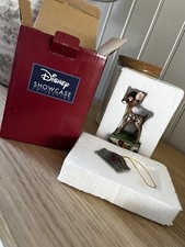 Disney Traditions Vitrine