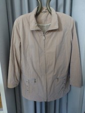 D-Jacke - Beige  Größe 48 -