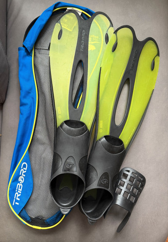 Paar schwimmflossen tribord - schwimmflossen,