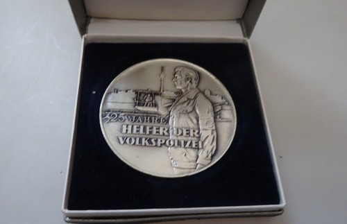 Ddr plakette medaille jahre - 25,