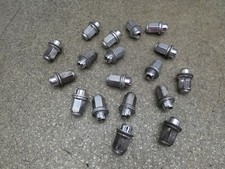 Radmuttern 18X Radschrauben 94Tkm Toyota Land Cruiser 2.8D J15 17.1780.123
