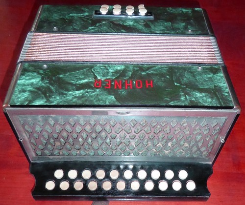 Altes hohner akkordeon - altes,
