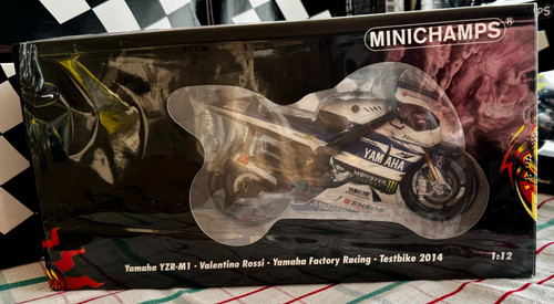 Valentino rossi minichamps - valentino,