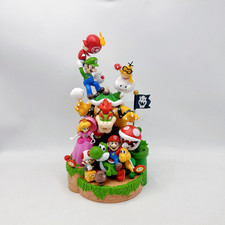 Super Mario Bros Deluxe Statue