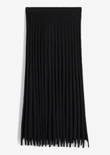 Traumhafter Strick-Rock in Plissee-Optik mit Zipfel GR.32/34 NEU 927414