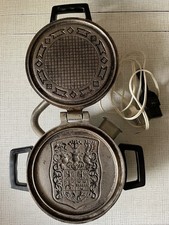 Rarität! Waffeleisen von Neumärker, schwere Qualität, 600 W, Ostfriesland-Wappen