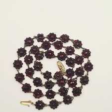 Antike Historismus Granatkette