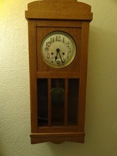 alte Holz  große  Wanduhr Regulator Uhr Pendeluhr mit Schlüssel Defekt