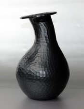 Murano Schwarzglasvase in Battuto Technik geschliffen, H. ~29cm, ~2kg, ~Vintage