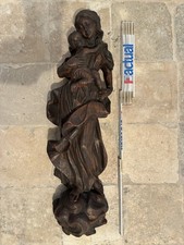 Handgeschnitzte Holzfigur
