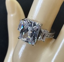 Baguette CZ Drei Stein Ring