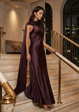 Reiss Fae Satin Cape Maxikleid