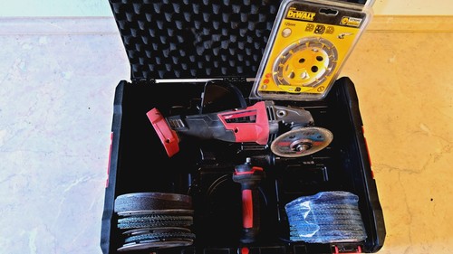 Milwaukee m18 fsagv125xb 18v - milwaukee,
