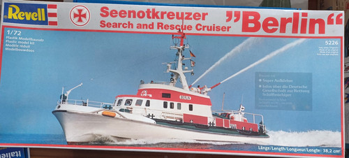 Seenotkreuzer berlin - 1:72,