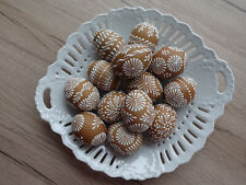 Ostereier handbemalt Wachsbossiertechnik  4 St naturbraun mit / ohne Aufhänger 