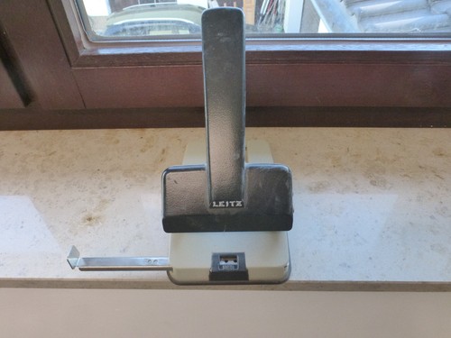Locher registraturlocher leitz - locher,