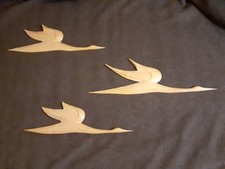drei fliegende Kraniche , Holz