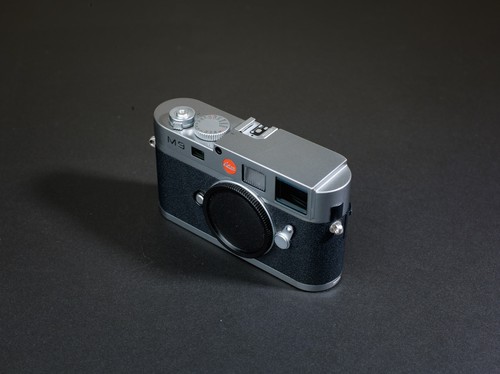 Leica steel gray sensor - m9,