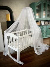 Babywiege / Schaukelwiege / Stubenwagen / Babybett