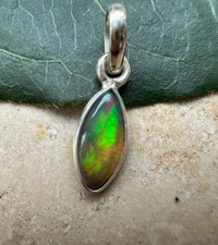 Opal schwarz Anhänger Silber 11,5m x 5mm Handgefertigter Edelsteinanhänger OP17