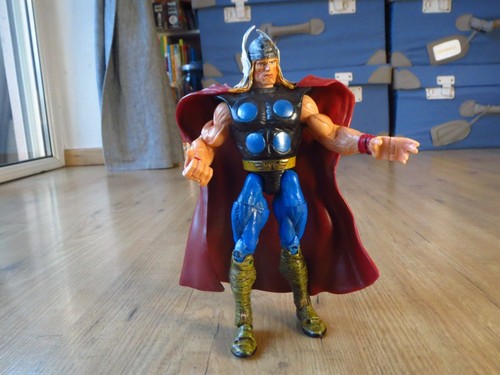 Thor marvel legends 2002 toy - legends,
