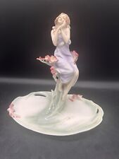 Fein glasiertes Jugendstilporzellan Figur „Wiener Studio“ - A2.15