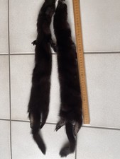 2 glanzvolle echte Nerzfelle