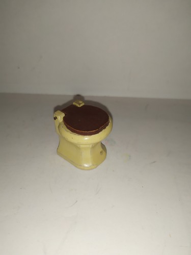 Altes kleines toilette - altes,