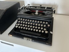 Reiseschreibmaschine Triumph