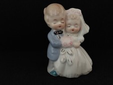 Süße Porzellan Figur