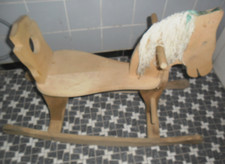 Schaukelpferd massiv aus holz - massiv,