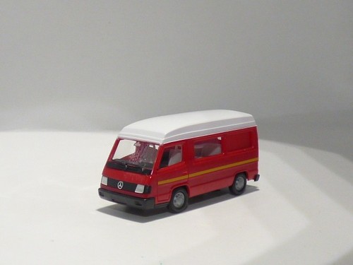 Herpa mercedes benz 100d - herpa,