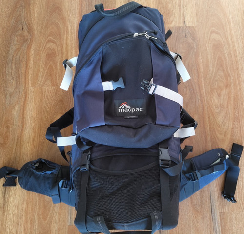 Macpac vamoose - macpac,