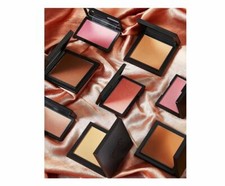 Schlankes Make-up Gesichtsform Rouge 5,7 g mit kostenlosem UK Porto