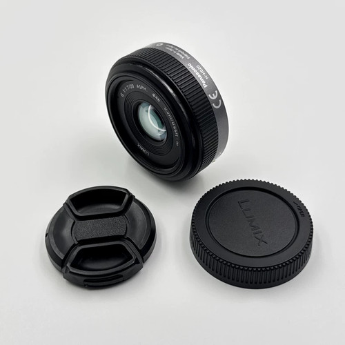 Panasonic lumix 20mm - g, f/1.7