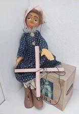 Alte Marionette Frau Oma Holz