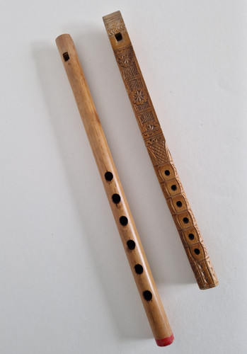 Handgeschnitzte holzflöte - handgeschnitzte,