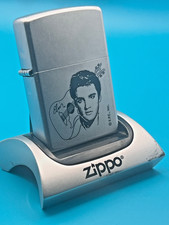 Original brandneu 2002 Zippo