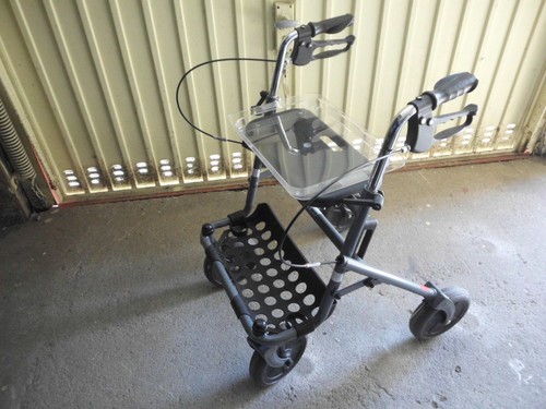 Rollator gebraucht von - , tomtor