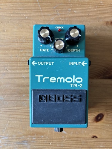 Boss tremolo - tremolo, –