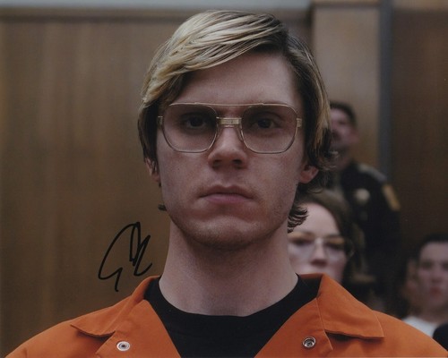 Evan peters signed autogramm - peters,
