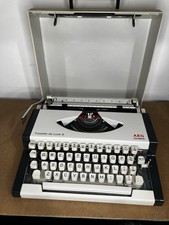AEG Olympia Traveller de Luxe S tragbare Schreibmaschine mit Koffer Vintage Retro sehr guter Zustand