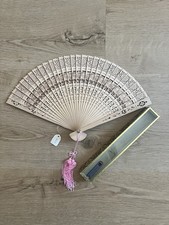 Original chinesischer Fächer aus Holz – filigran gearbeitet