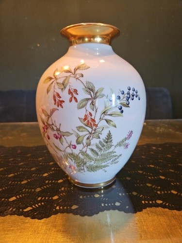 Porzellanvase von a - porzellanvase, k&a