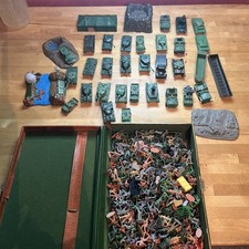 Großes Konvolut Militär  Friedhof  , Soldaten und Zubehör, Panzer  usw. 1:87 ??