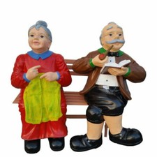 XL Premium Oma + Opa auf Bank