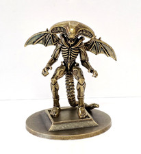 Super Alien Queen with Base -